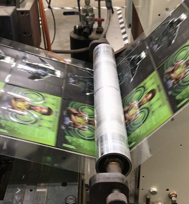 Animated gif of a print roller used to apply special production effects on the special cans created for the limited edition brisk collaboration with Marvel Studio’s Black Panther.